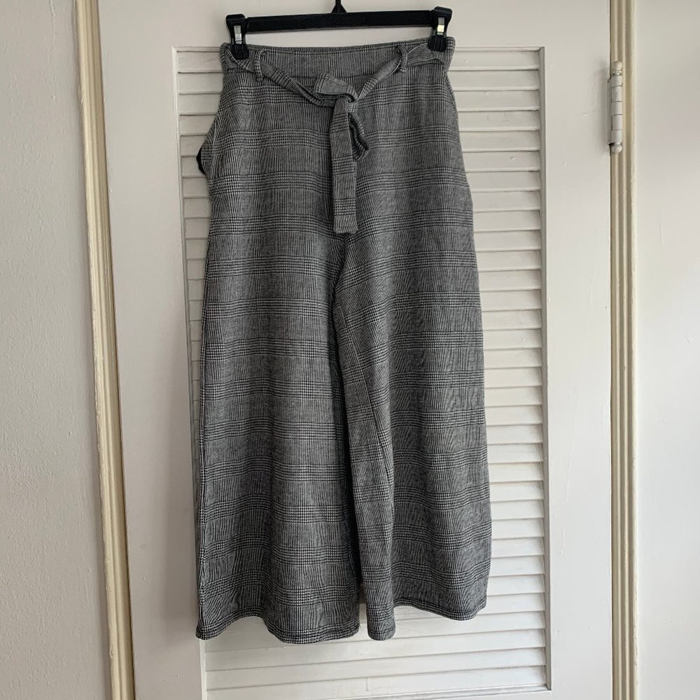 Pull & Bear European Wide Ankle Pants 7/8